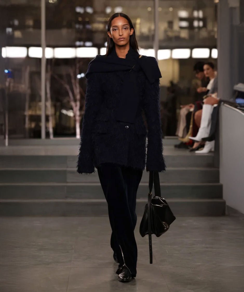 new-york-fashion-week-2025-tres-visiones-que-redefinen-el-lujo-americano